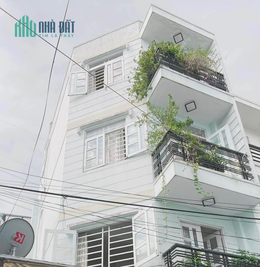 Bán Nhà Ngang Hơn 5m HXH Huỳnh Tấn Phát - Gần Cầu Tân Thuận - Giá Chỉ 4,95 Tỷ - Quận 7.