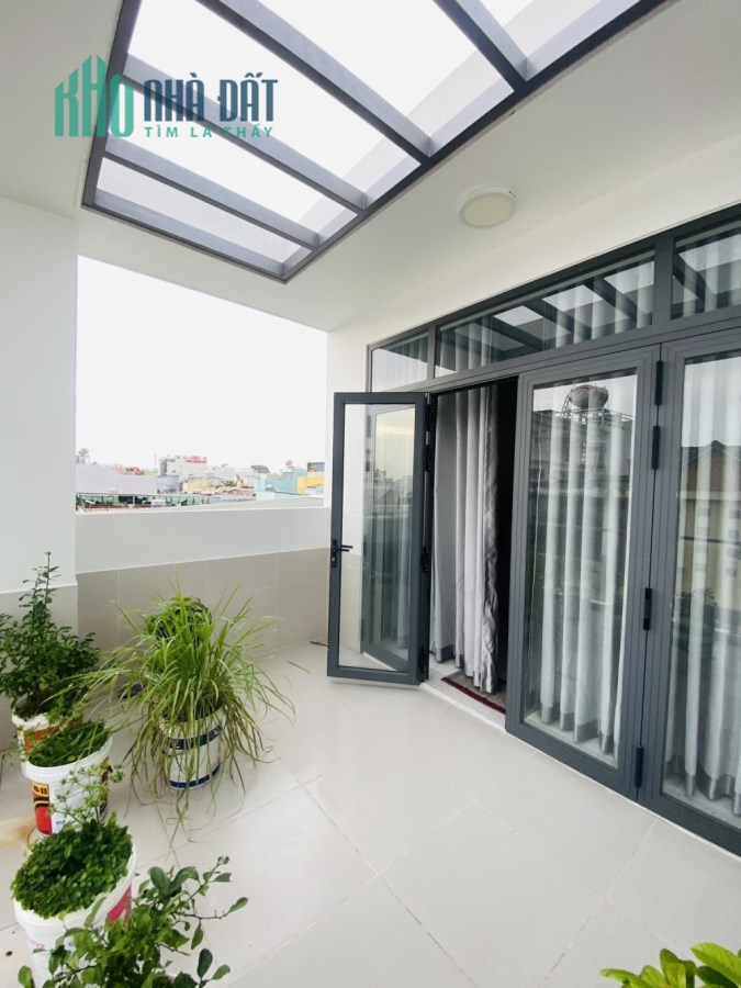 Bán Nhà Nguyễn Thái Sơn Gò Vấp Hẻm Xe Tải Góc Ngang 5m 4 Tầng 9 Tỷ
