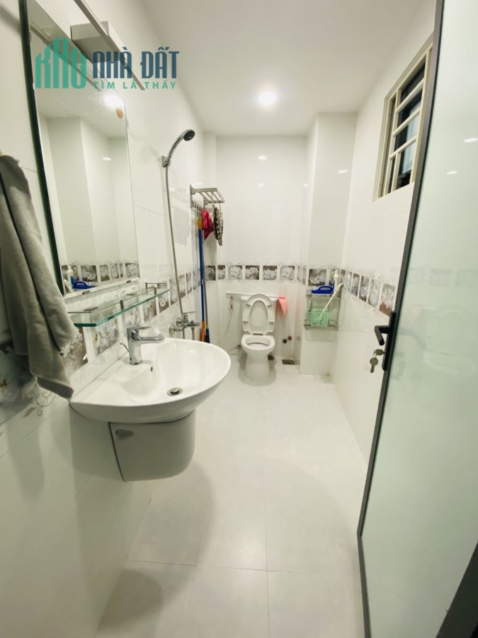 Bán Nhà Nguyễn Thái Sơn Gò Vấp Hẻm Xe Tải Góc Ngang 5m 4 Tầng 9 Tỷ