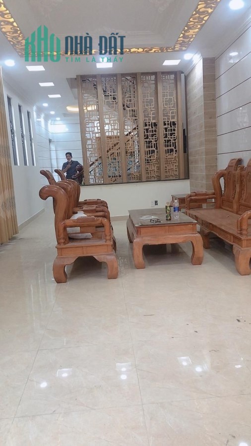Sát Tô Hiệu Tân Phú gần 40m2 3 tầng mới tinh nhỉnh 4 tỷ
