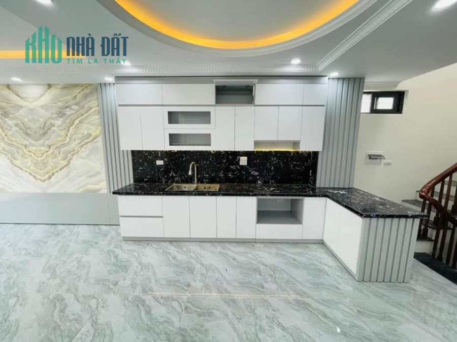Bán nhà khu vực Văn Quán, Hà Đông, 40m2, giá 3.85 tỷ.