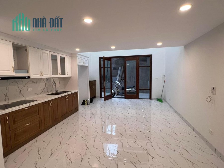 Bán nhà đường 19/5, Văn Quán, Q.Hà Đông, 40m2, giá 3.85 tỷ.