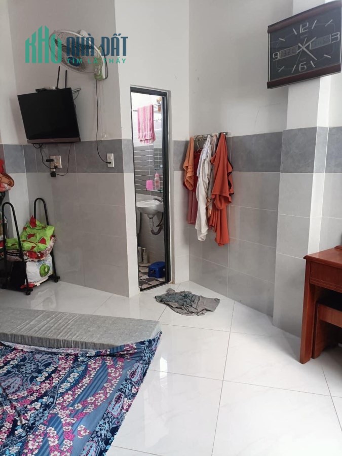 KHU HIẾM BÁN NHÀ MỚI Ở NGAY BẾ VĂN CẤM TÂN KIỂNG QUẬN 7. DT 52M2. 4 TẦNG 4PN. NHỈNH 7 TỶ. SHR-BTCT