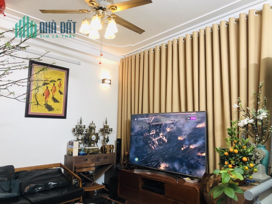 Bán nhà phố Pháo Đài Láng 82m2x5tầng, ôtô tránh, KD mọi loại hình phòng khám, Spa, giá 24tỷ5