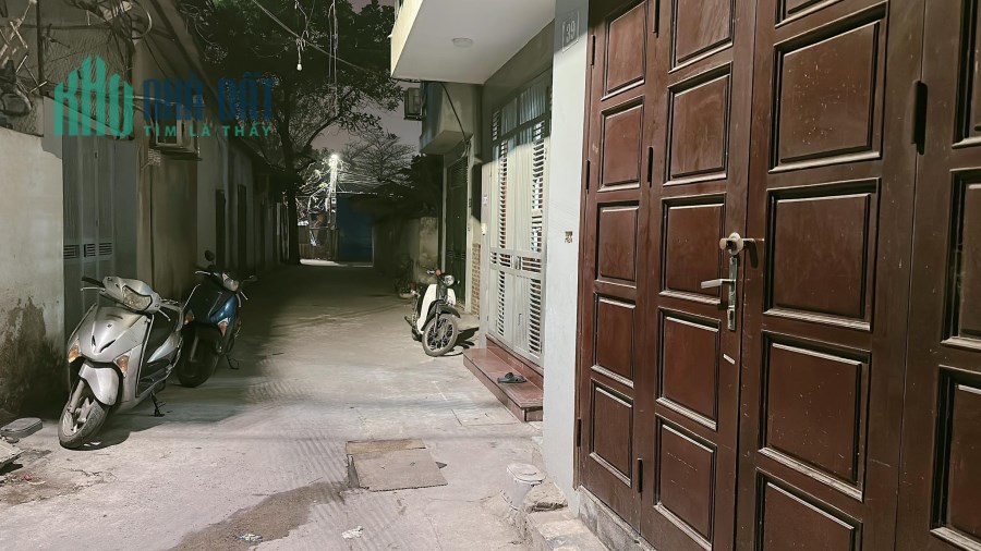 BÁN NHÀ ! LÔ GÓC - Ô TÔ ĐỖ CỬA, SIÊU PHẨM GIÁ RẺ BẤT NGỜ,