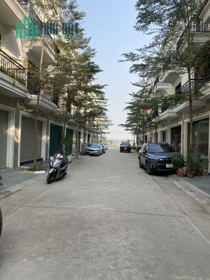 BÁN GẤP LK PHÂN LÔ, OTO TRÁNH, 67,5m2, MT4,5, Gía 5,2TỈ (Bao phí)