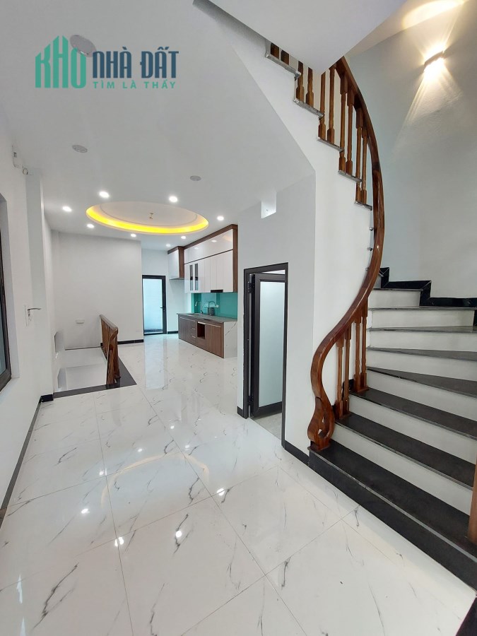 Bán nhà Đại Linh Trung Văn, lô góc ôtô đỗ cửa, KD, full nội thất 63m2 x 5T, nhỉnh 5 tỷ