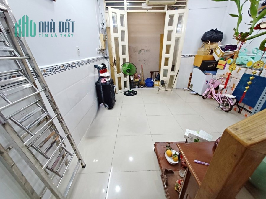 Nhà bán hẻm 47 Nguyễn Thị Tần P2Q8 Giá : 3 Tỷ (Thương Lượng)