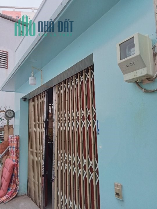 Nhà bán hẻm cụt 56.6m2 đường Tám Danh P4, Q8. Giá: 4.5 tỷ TL