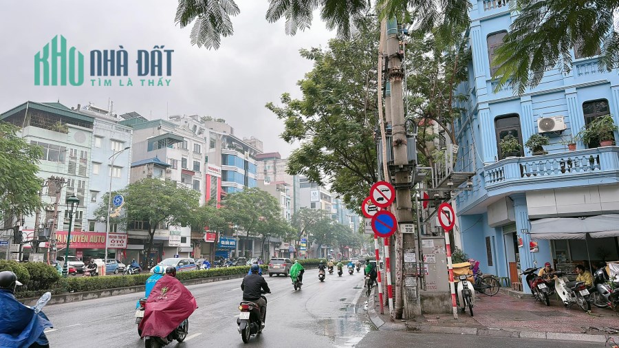 BÁN NHÀ MẶT PHỐ NGUYỄN VĂN CỪ -SIÊU KINH DOANH - LỢI NHUẬN CỰC KHỦNG - VỈA HÈ RỘNG - NHÌN MÊ LUÔN.