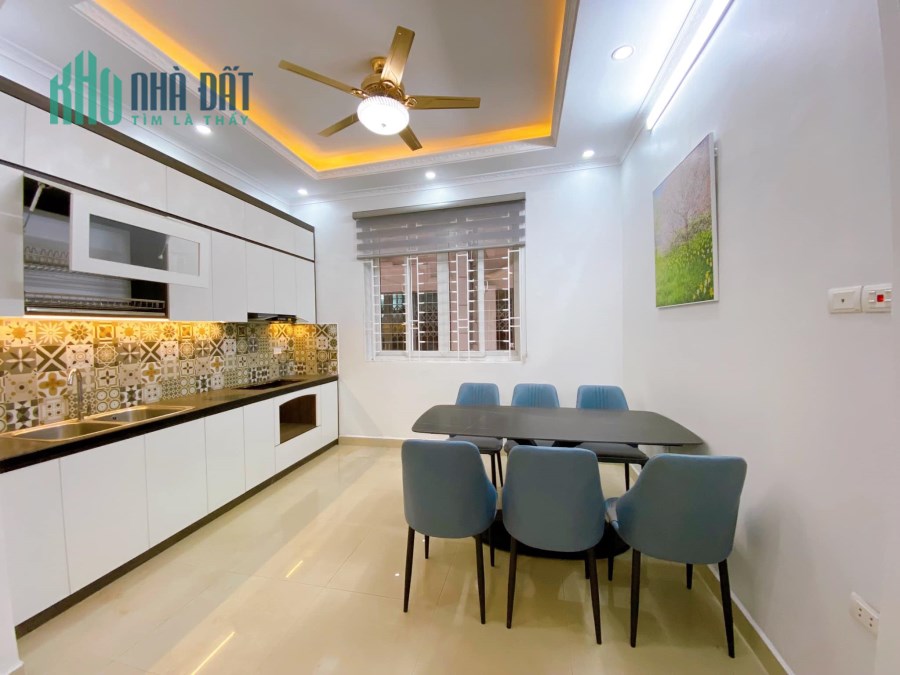 Siêu phẩm!Trường Chinh ngõ rộng thoáng văn minh Full nội thất 36m2x5T giá nhỉnh 4 tỷ