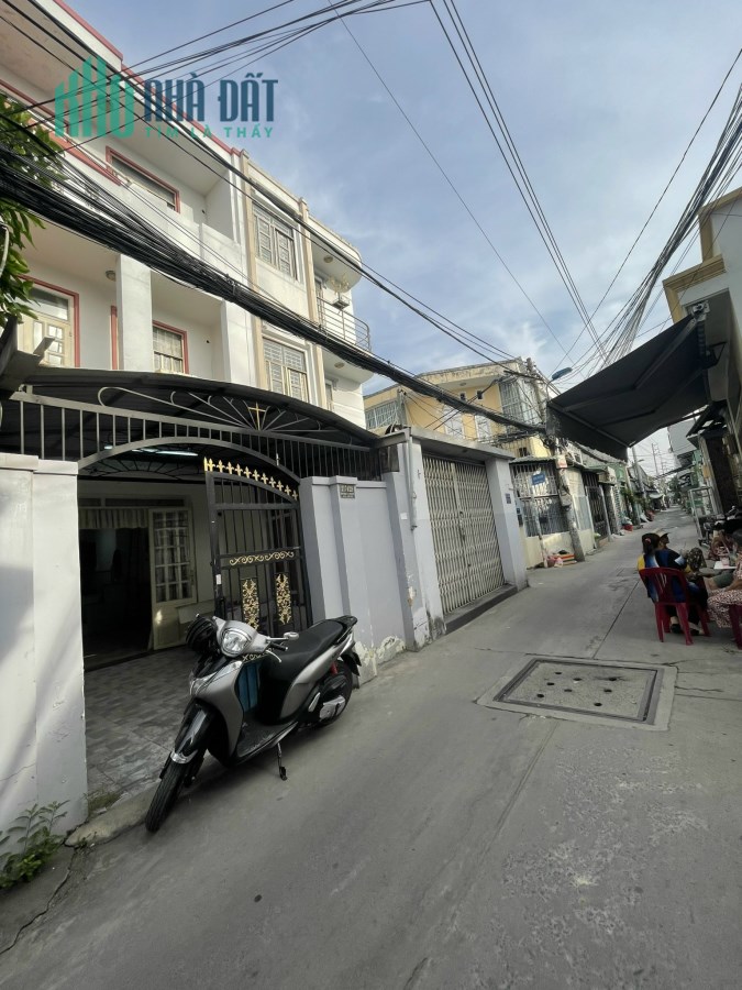 BÁN GẤP NHÀ MẶT TIỀN HẺM ĐƯỜNG HUỲNH TẤN PHÁT NHÀ BÈ - NHÀ 3 TẦNG HOÀN CÔNG ĐỦ - GIÁ RẺ NHẤT KHU