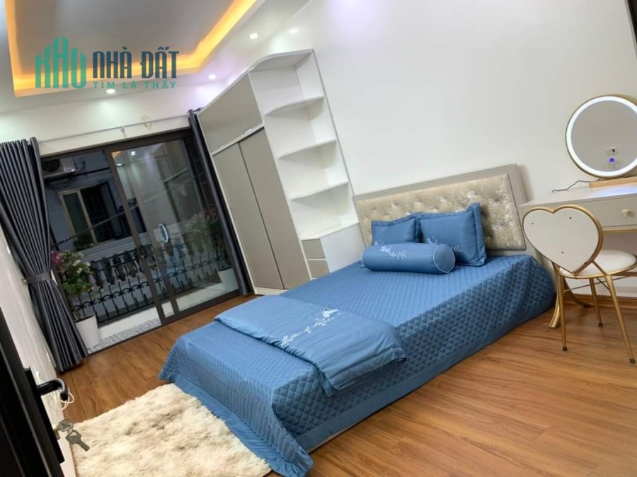 Bán nhà phố Bạch Mai, Q. Hai Bà Trưng, Hà Nội, 38 m2, giá 5.58 tỷ, ô tô vào nhà, lô góc,thoáng sáng