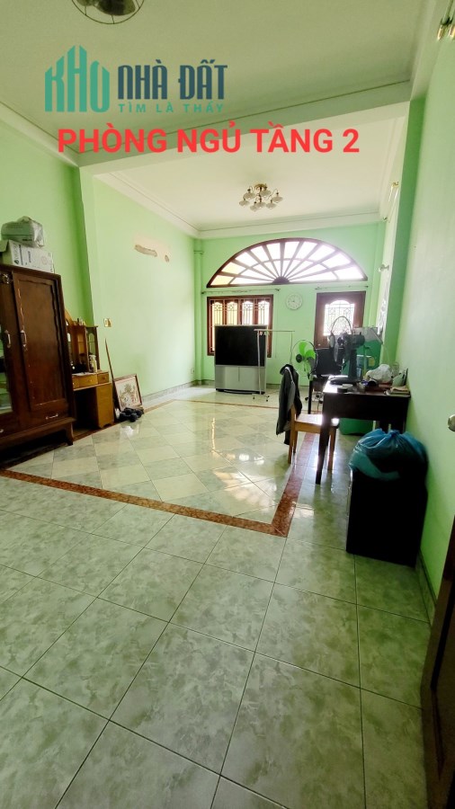 CẦN BÁN GẤP NHÀ MẶT TIỀN 5M X 20- NGUYỄN TRỌNG TUYỂN, PHÚ NHUẬN - CHỈ 19.99 TỶ