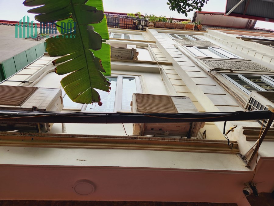 LÔ GÓC PHẠM NGỌC THẠCH-GẦN PHỐ-NHÀ LUNG LINH