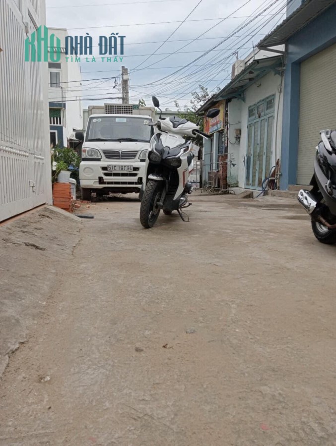 chính chủ cân bán dat ngay chợ võ thị thừa an phú dông q12 tphcm dt 60 m duong xe oto gia chi 3ty2