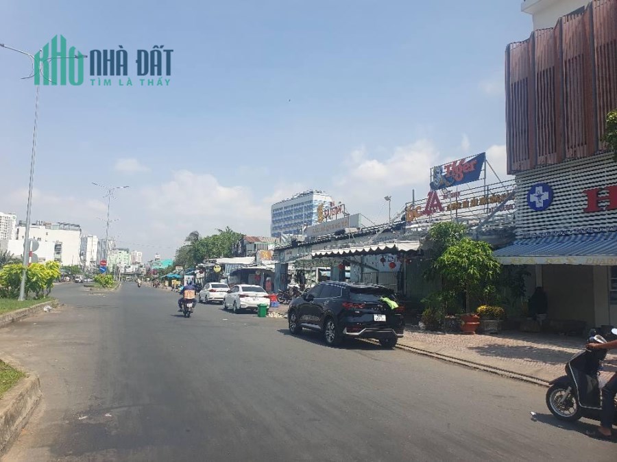 BÁN GẤP NHÀ ĐI ĐỊNH CƯ HOÀNG TRỌNG MẬU KHU HIMLAM QUẬN 7. DT 28M2. 2 TẦNG 2PN. NHỈNH 2 TỶ. SHR