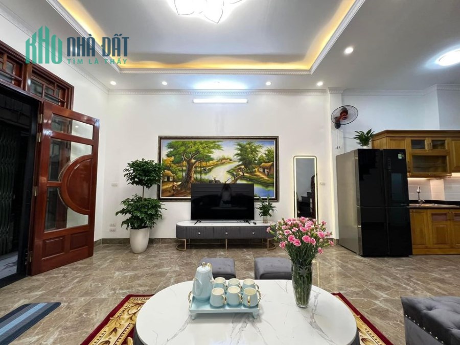 Bán nhà phố Chùa Quỳnh , 36m2 x 5 ,Ô tô cửa, Phân Lô , nhà mới xây, nhỉnh 4 tỷ