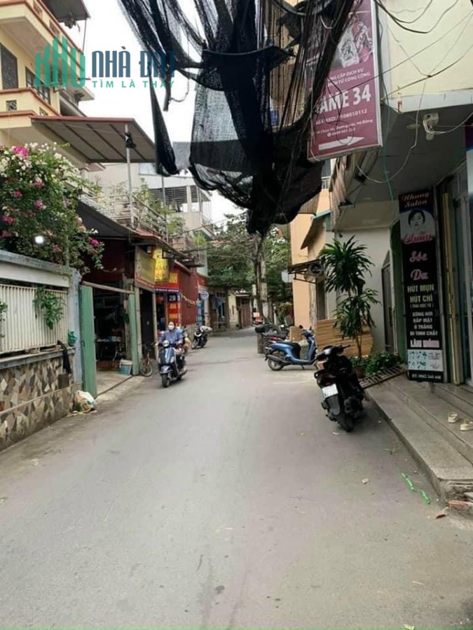 Chính chủ của nhà em bán mảnh thổ cư lô góc 30m Dương Nội - Trục Chính đường la nội - Giá chỉ 3ty