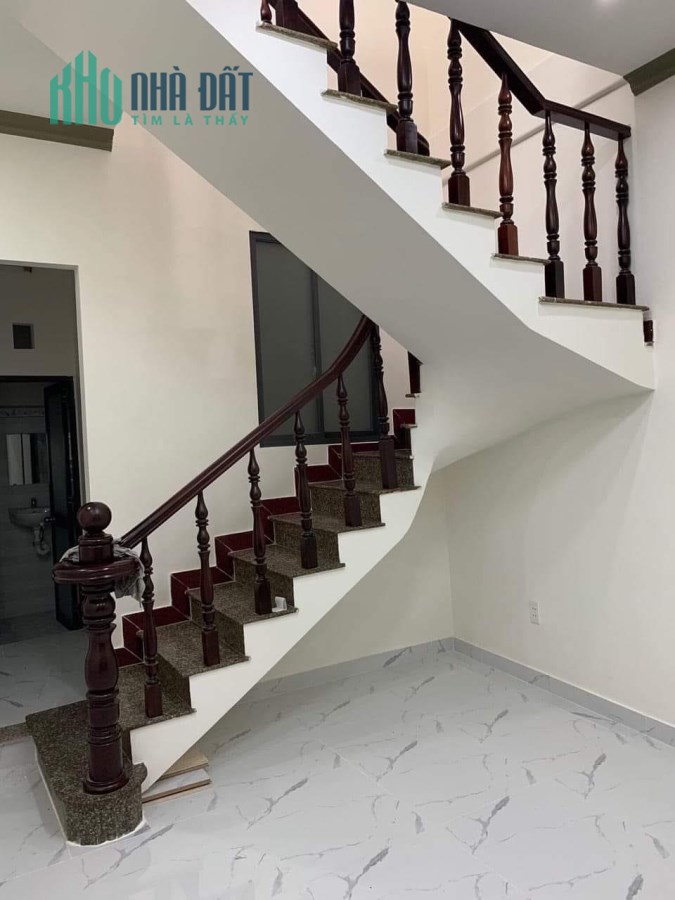 Nhà 2 tầng xe hơi đậu cửa 29m2 giáp Tân Bình nhỉnh 3 tỷ