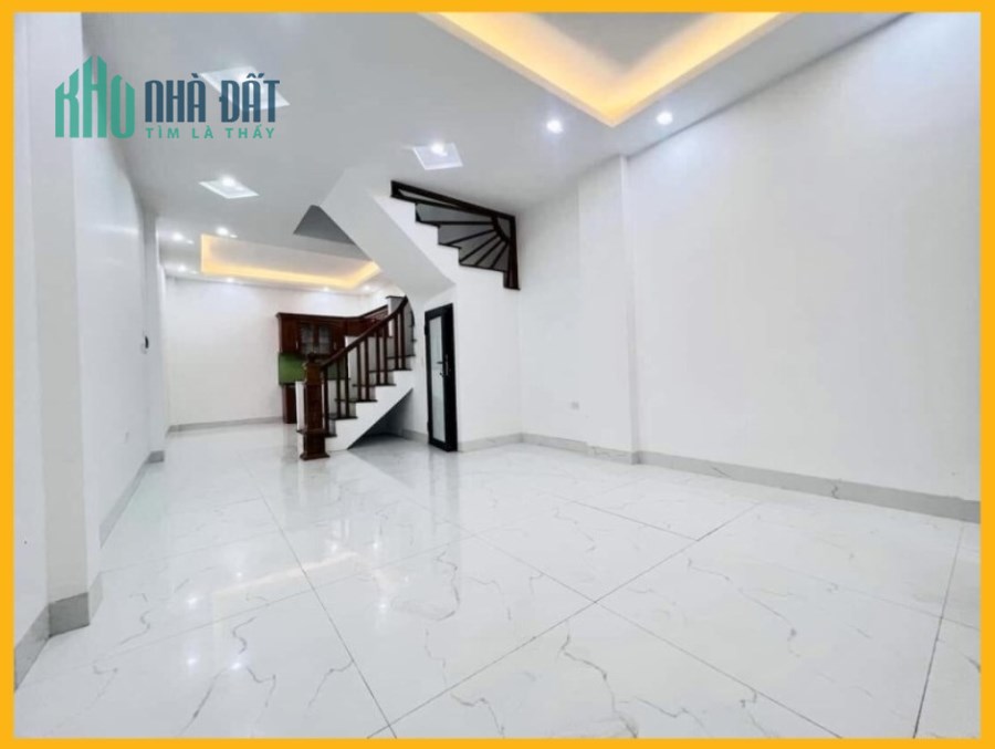 7 Phòng Ngủ, Khương Đình mới Full nội thất, gần phố, DT49m2 x 5 tầng, MT4.2m, giá 4.5 tỷ.