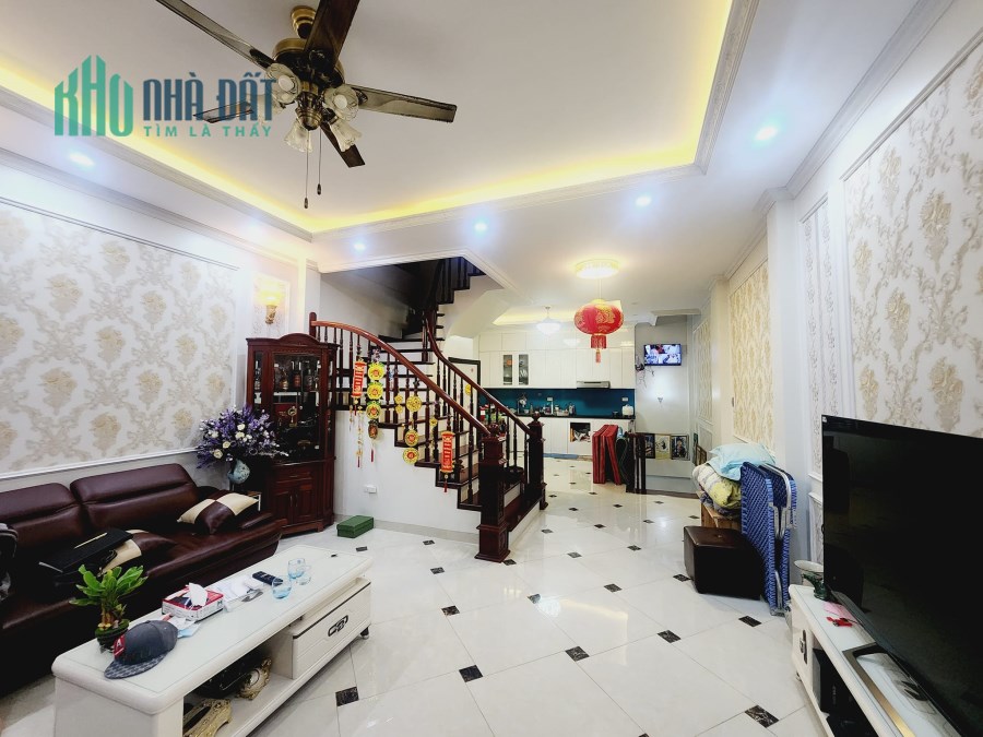 BÁN NHÀ MẶT PHỐ LÝ THƯỜNG KIỆT, HĐ, VỈA HÈ KINH DOANH, TẶNG FULL NỘI THẤT ĐẲNG CẤP,