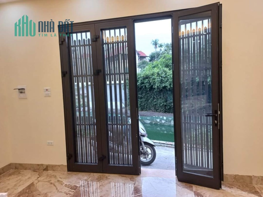 Bán nhà Ngọc Thụy, Long Biên, 40m2 x 5 tầng, 3 THOÁNG, View HỒ.Nhỉnh 4 tỷ. LH:0913182011