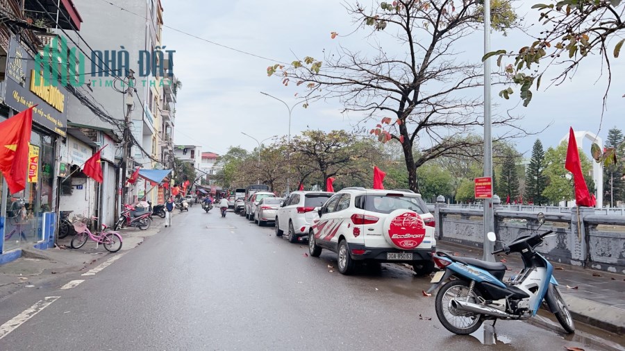 Cực Hiếm bán nhà Phú Diễn nhà mới gara ô tô 7 chỗ ngõ thông Dt 39m 5t giá nhỉnh 5 tỷ