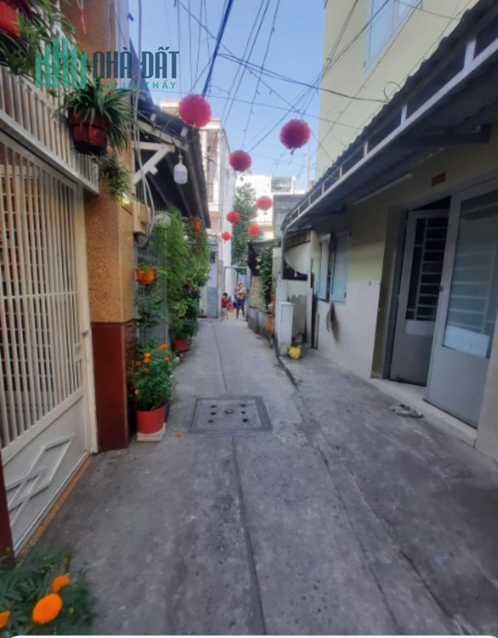 ,LẠC LONG QUÂN,TÂN BÌNH. NHÀ 2 TẦNG,NGANG 6M. GIÁ 4,65 TỶ-52M2