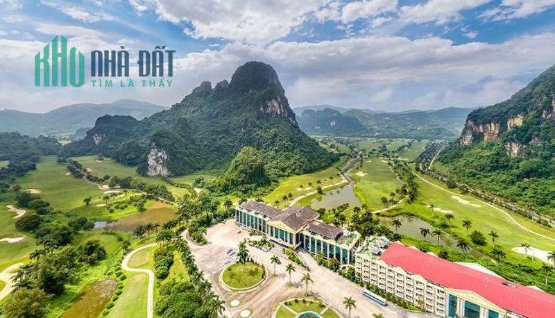 BÁN LÔ ĐẤT VƯỢNG TÀI. LƯƠNG SƠN, HÒA BÌNH. 13.500/20.000M2, MT80M. Giá 88 tỷ.