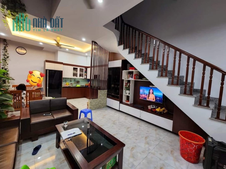 nhà đẹp KDT Kiến Hưng Hà Đông 63mx3 tầng 3PN-Vỉa Hè-Phân lô-ô tô tránh-dân trí cao