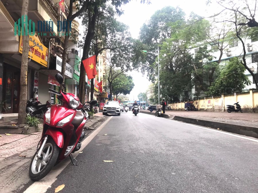 MẶT PHỐ VŨ NGỌC PHAN,66,4M2 2MT, 7T THANG MÁY, KD ĐỈNH, GARA 23,5 TỶ
