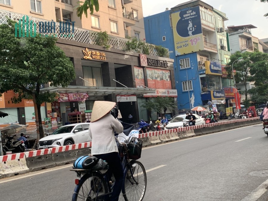 Bán nhà ngõ 179 Lạc Long Quân, Dt sd 85m, nhà 4 Tầng, Mt5m, giá hơn 10 tỷ.