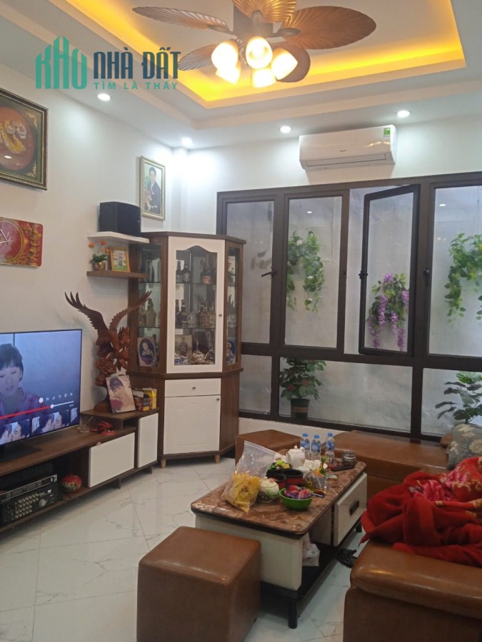 Chủ cần tiền bán gấp nhà mới xây ở phố Đại Linh, Trung Văn 48m* 5 tầng,  sổ đỏ chính chủ, tặng lại