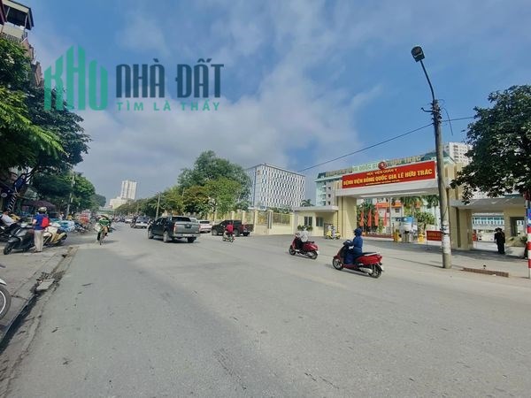Bán nhà CCMN Phùng Hưng, 120m2x10T, mt6m, ô tô, 46PKK, thu trên 2 tỷ/năm