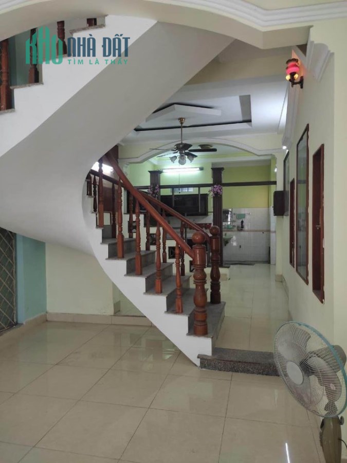 Nhà 3 Tầng Xe Hơi Đến Nhà - 35m Ra MT Huỳnh Tấn Phát Giá 6,xx Tỷ - Quận 7