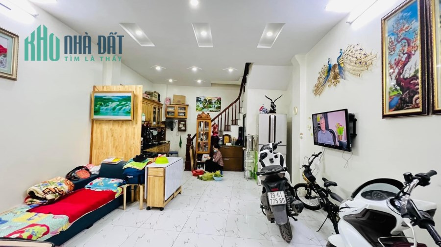 Bán nhà ngõ 124 phố Hòe Thị, Nam Từ Liêm, 42m2, Mt 5m, giá 4.9 tỷ, 0345752279