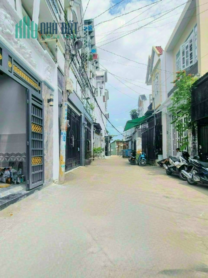 BÁN NHÀ HXH THỊ TRẤN NHÀ BÈ - 4 TẦNG FULL NỘI THẤT - KHU DÂN CƯ AN NINH CAO TẦNG ĐỒNG BỘ - GIA CHỈ