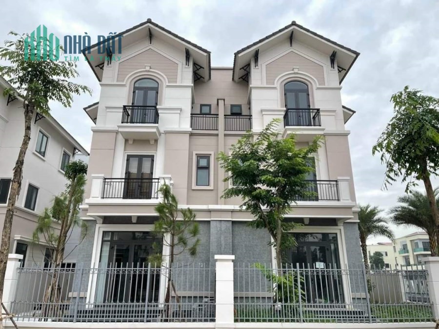 Chính chủ bán căn Biệt Thự Song Lập 135m2 giá cực kì hợp lý tại Centa City TP Từ Sơn