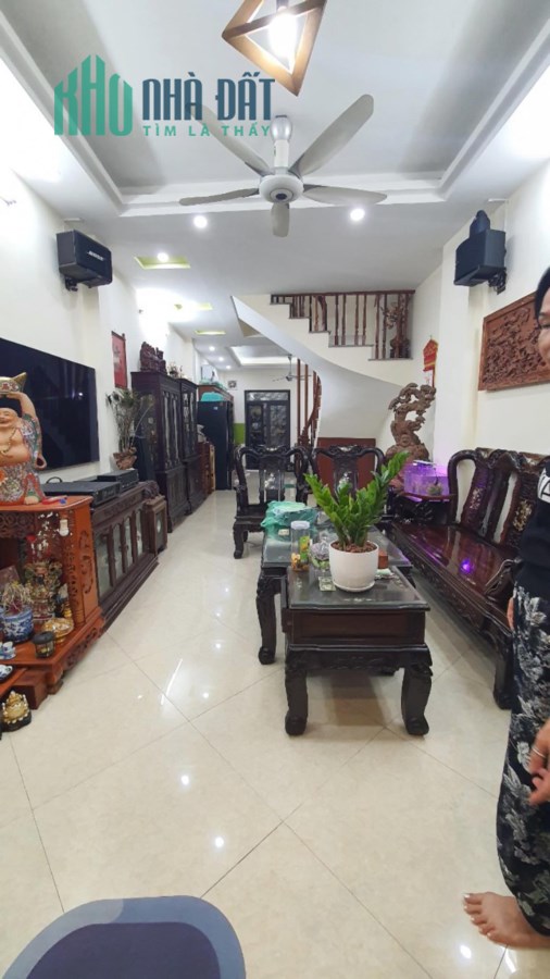 CHÍNH CHỦ BÁN NHÀ  RIÊNG NGÕ 628   HOÀNG HOA THÁM TÂY HỒ HƠN 7 TỶ CỰ ĐẸP