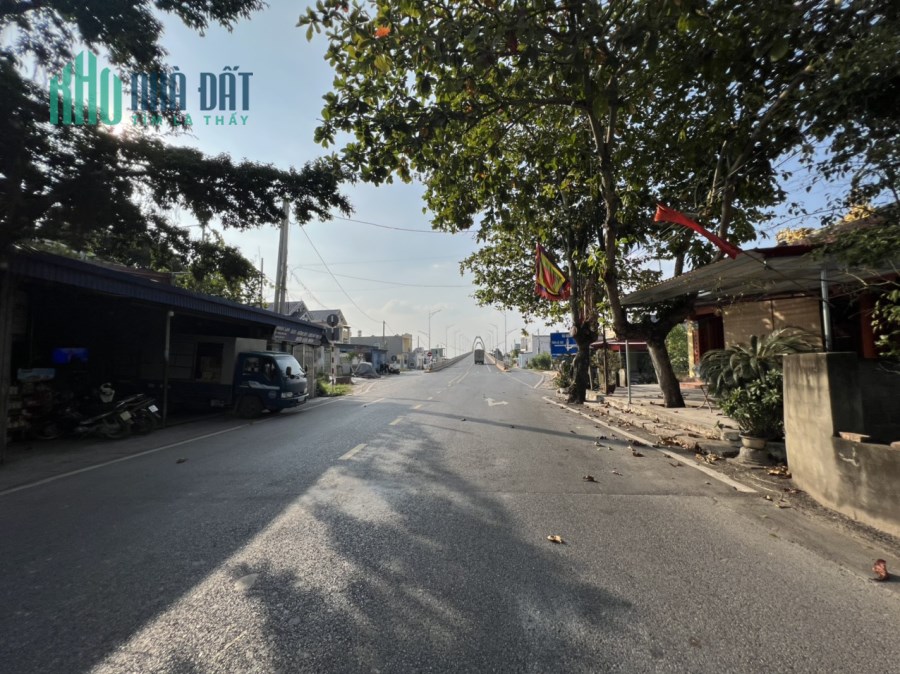 BẤT ĐẤY THỊ TRƯỜNG VỚI LÔ ĐẤT GIÁ 400TR .LH 0382768336