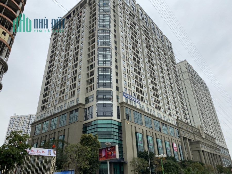 Chúng tôi cần nhượng nhanh văn phòng đã thiết kế đẹp, view góc 240 m2 tại tòa Roman Plaza, Tố Hữu