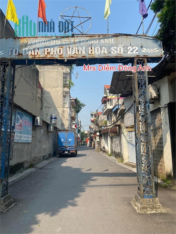 Nhỉnh 2 tỷ, Mrs DIễm cần bán 37.5m đất trung tâm tổ 22 thị trấn Đông Anh, Hà Nội.