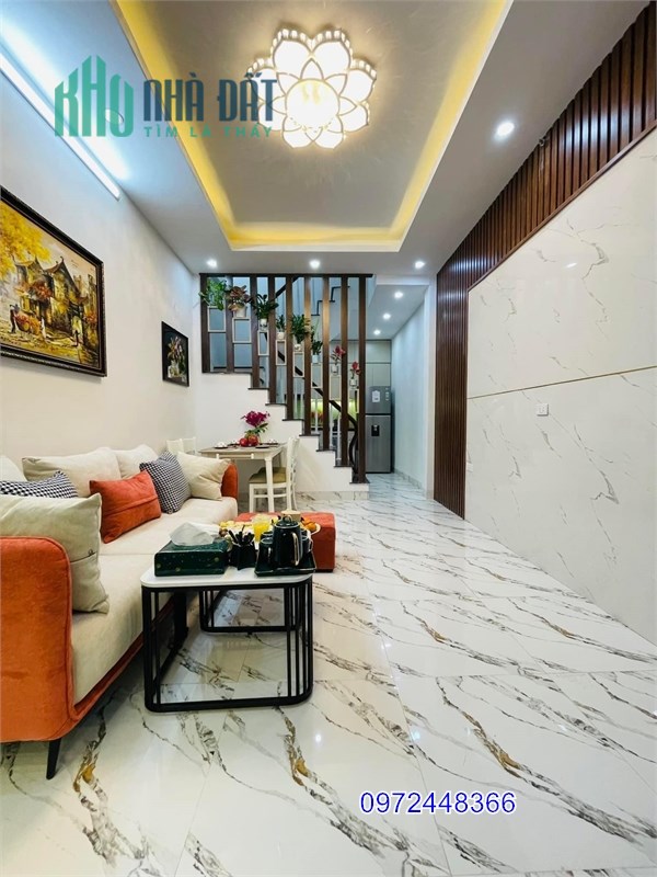 Nhà Tứ Hiệp - trung tâm Thanh Trì 5 tầng 39m2 giá rẻ 3.x tỷ. LH 0972448366