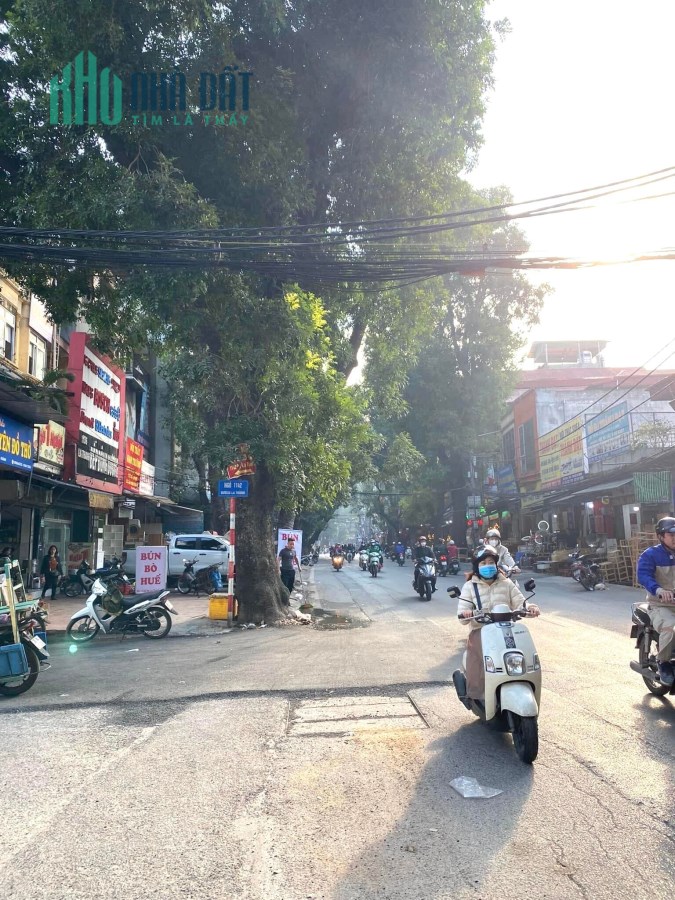 BÁN NHÀ ĐƯỜNG LA THÀNH, 70M2 6T TM MT6.1M Ô TÔ KINH DOANH 18 TỶ