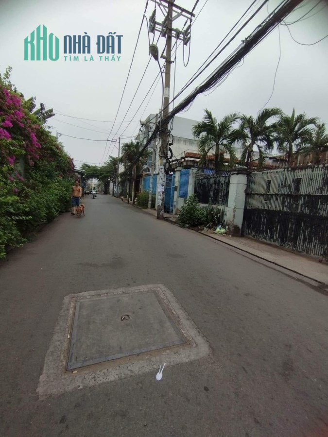 Bán nhà mới 3 tầng đường hương lộ 2, hẻm xe tải tránh, 64m2 chỉ 5.5 tỷ