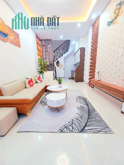 Nhà Đẹp Mới Toanh Phường Thạch Bàn, Ngõ Thông Ôtô Đỗ Cổng, 35m2, 5 Tầng, Gía 2,6 Tỷ.