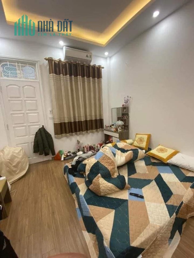 XEM NGAY! NHÀ ĐẸP  175 Lạc Long Quân 40m2 4tầng ngõ thông rộng gần Hồ Tây,chỉ 5 tỷ 0936.288.283