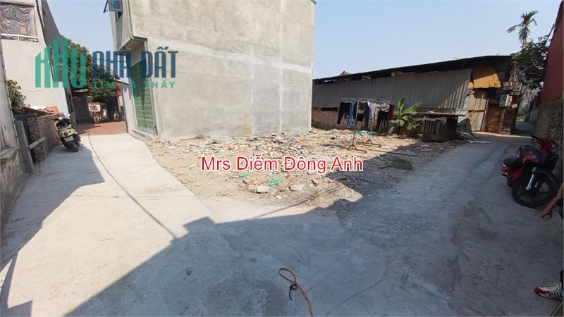 Chỉ 900 triệu, Mrs Diễm cần bán mảnh đất đẹp ngay trung tâm Lỗ Giao, Việt Hùng, Đông Anh.