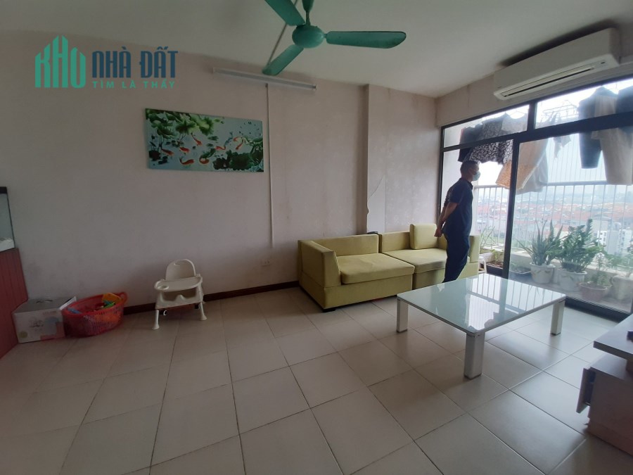 Bán căn hộ chung cư The Golden An Khánh tòa 18T1 ban công đông nam 2 ngủ 65m2 1,6x tỷ